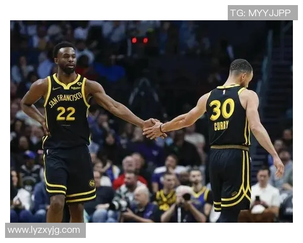 勇士与篮网即将对决赛前热身分析与球员状态前瞻