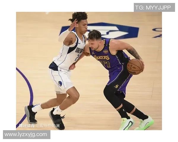 湖人对阵独行侠精彩直播全程回顾与赛后分析