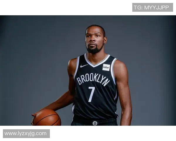 凯文杜兰特:从篮球天才到传奇巨星的奋斗历程与成就解析 凯文杜兰特:从篮球天才到传奇巨星的奋斗历程与成就解析