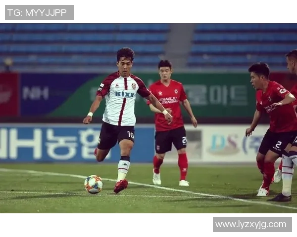 釜山偶像与首尔FC激战正酣谁将赢得这场足球盛宴的荣耀之战 釜山偶像与首尔FC激战正酣谁将赢得这场足球盛宴的荣耀之战