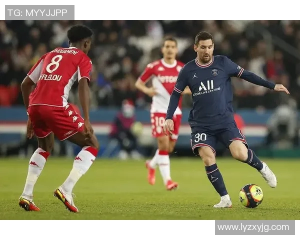 巴黎圣曼与摩纳哥激战在即谁能在法甲赛场上笑到最后