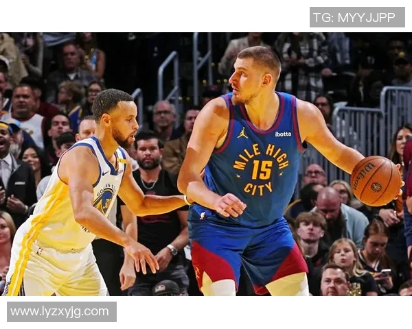 库里与英格拉姆的巅峰对决谁能在赛场上笑到最后 库里与英格拉姆的巅峰对决谁能在赛场上笑到最后