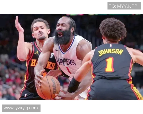 特雷杨：从新秀到全明星的篮球之路与未来展望